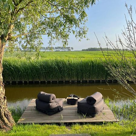Iris't; Dijkhuisje in de polders van Groede. Villa Buitenkant foto